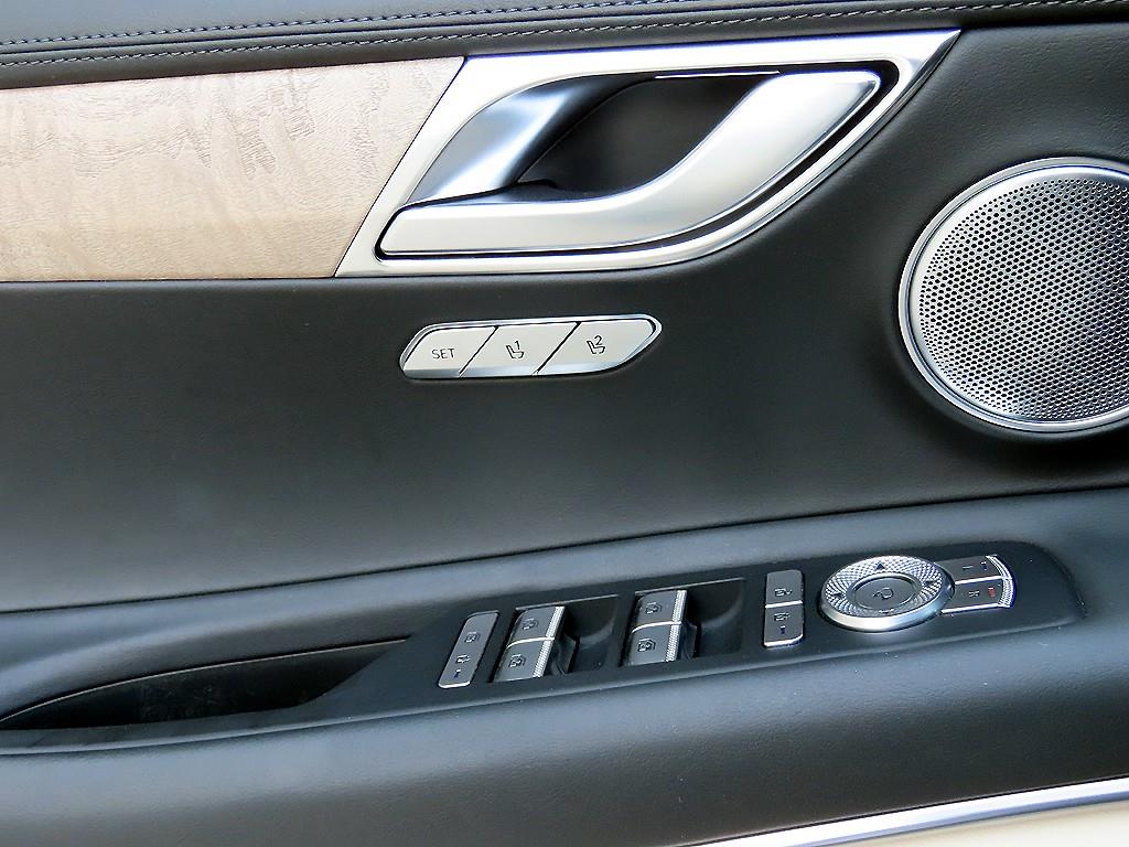 Genesis GV80 - Vista 12