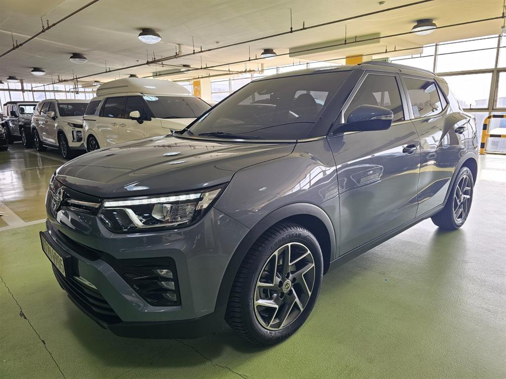 Ssangyong Tivoli 2022 Gris - Importación desde Corea - HF Imports Iquique - Foto 1