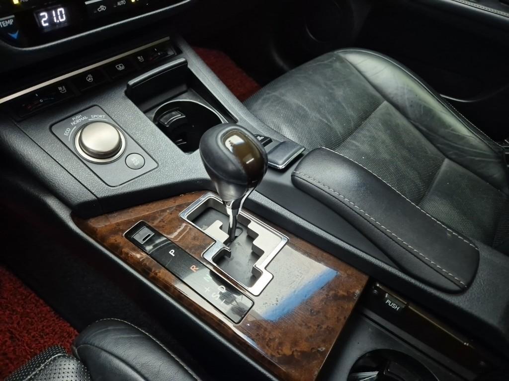Lexus ES 2013 Plateado - Importación desde Corea - HF Imports Iquique - Foto 16