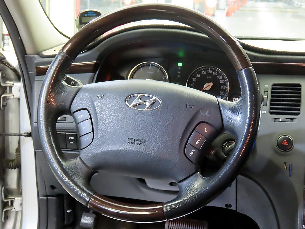 HYUNDAI Grandeur - Vista 8