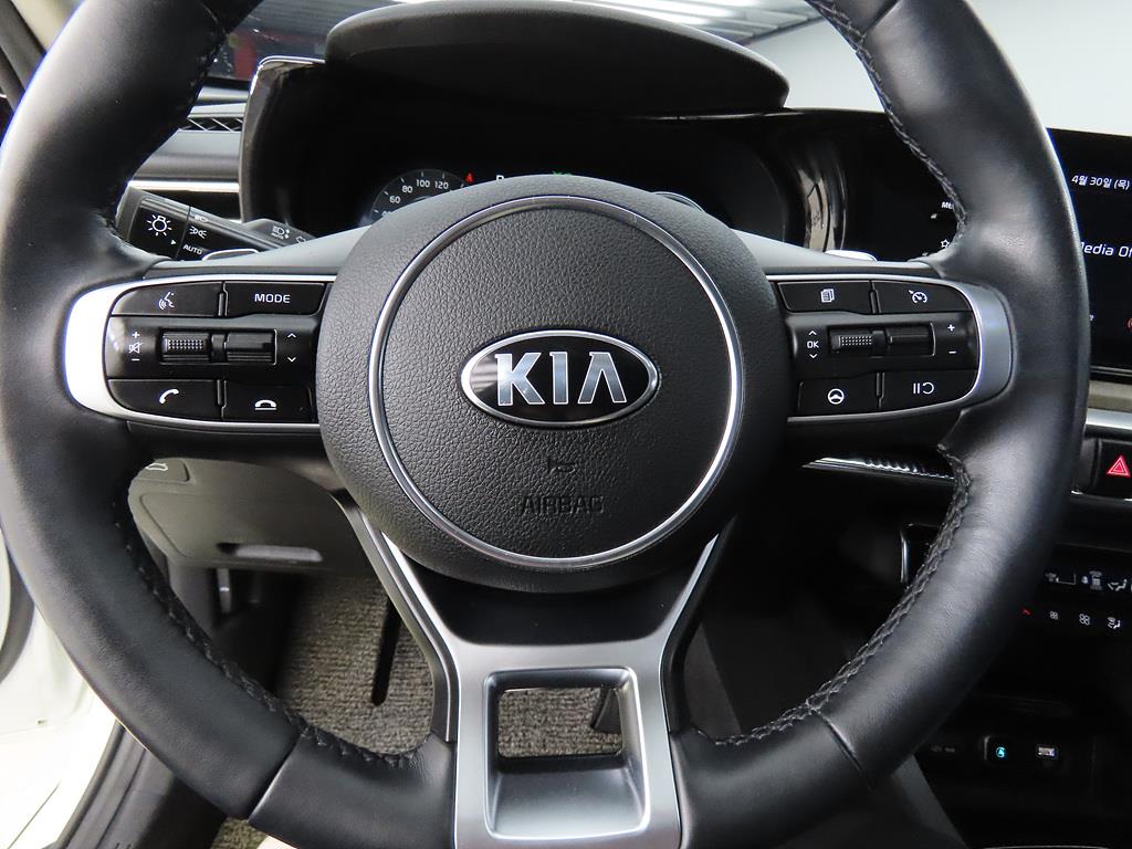 KIA K5 - Vista 12