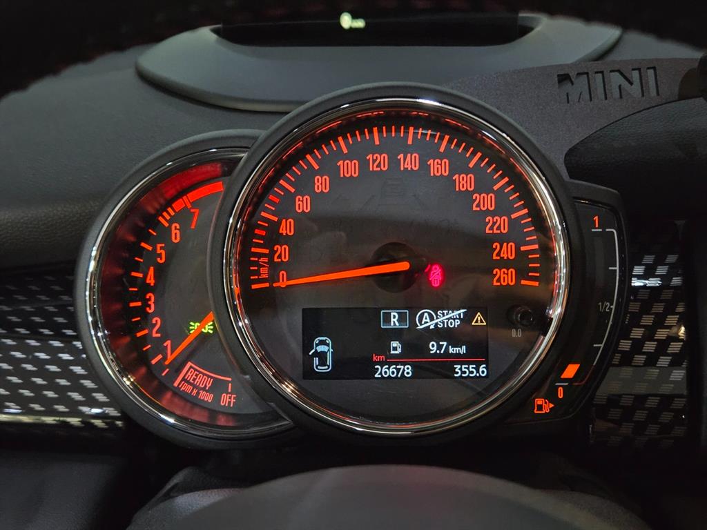 Mini Cooper - Vista 10