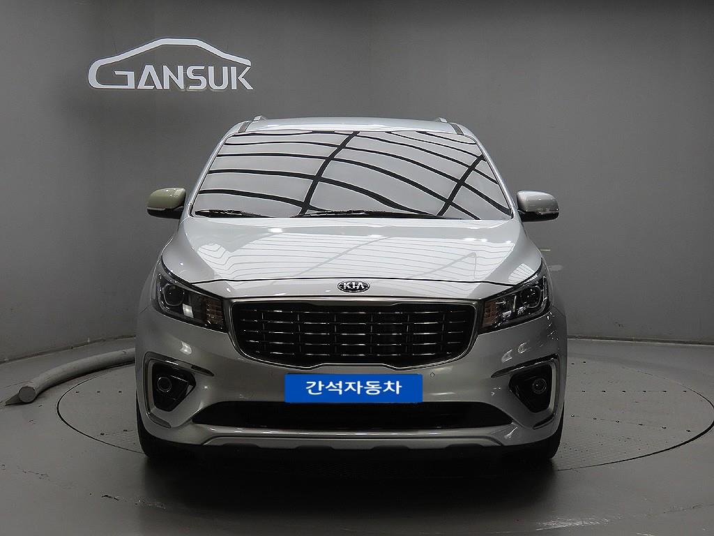 KIA Carnival 2019 Gris - Importación desde Corea - HF Imports Iquique - Foto 1