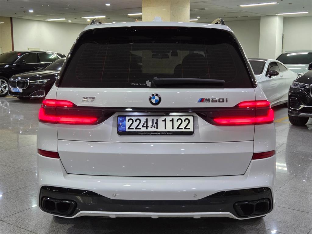 BMW X7 - Vista 4