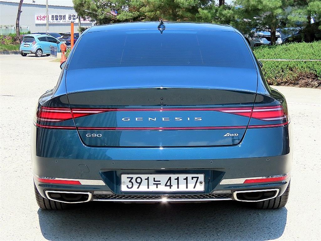 Genesis G90 - Vista 4