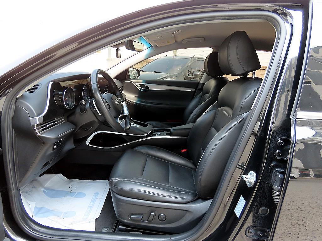 HYUNDAI Grandeur - Vista 5