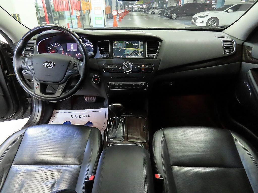 KIA K7 - Vista 10