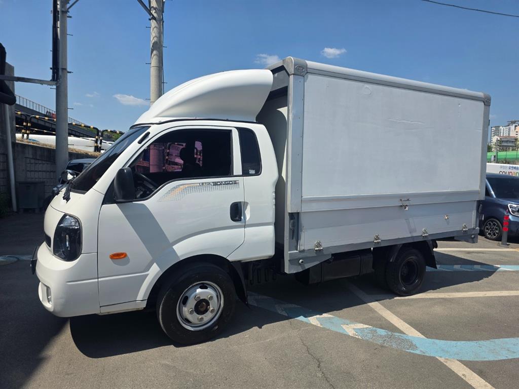 Small Truck Cargo (small) - Vista 2
