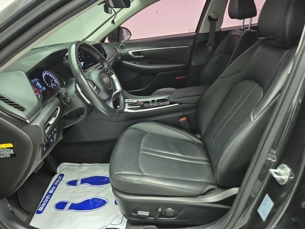 HYUNDAI Sonata - Vista 11