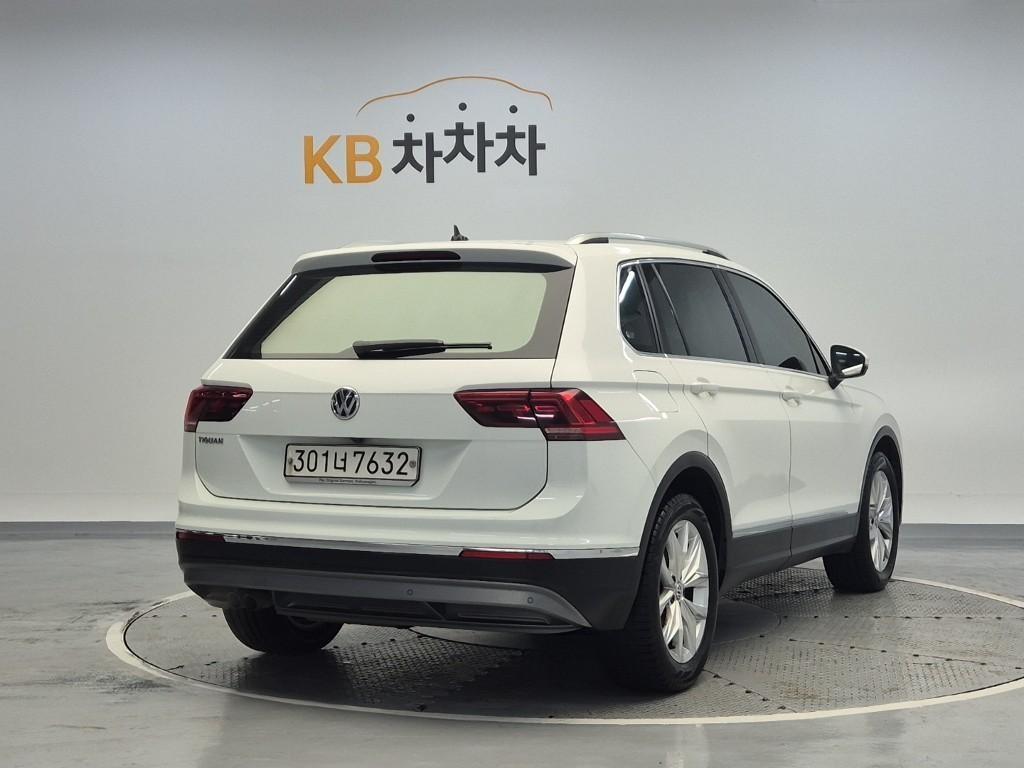 Volkswagen Tiguan - Vista 3