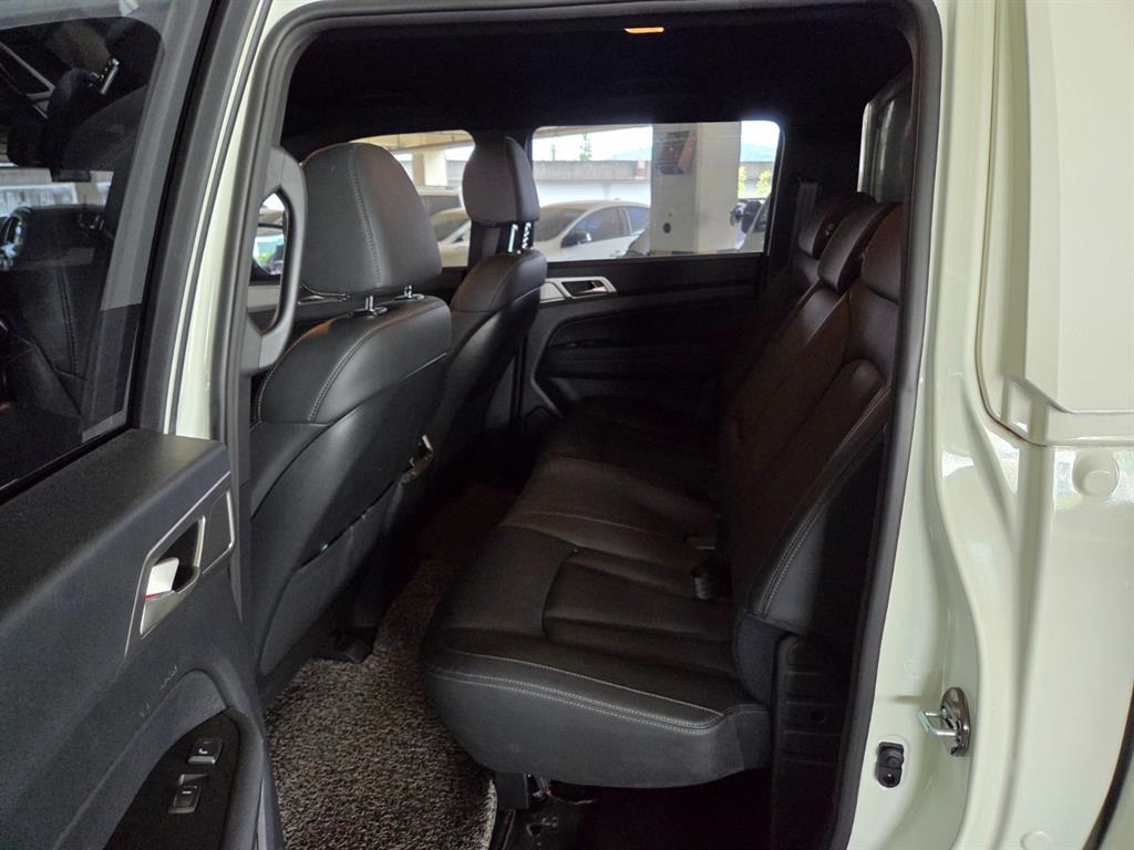 Ssangyong Rexton - Vista 7