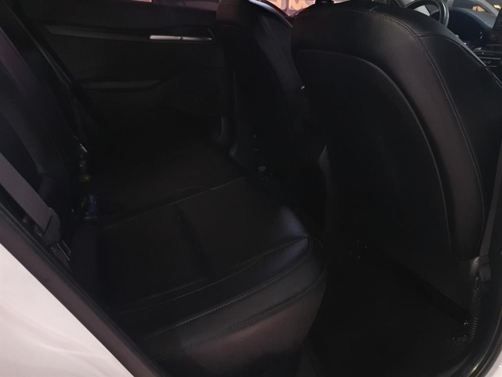 KIA Seltos - Vista 12