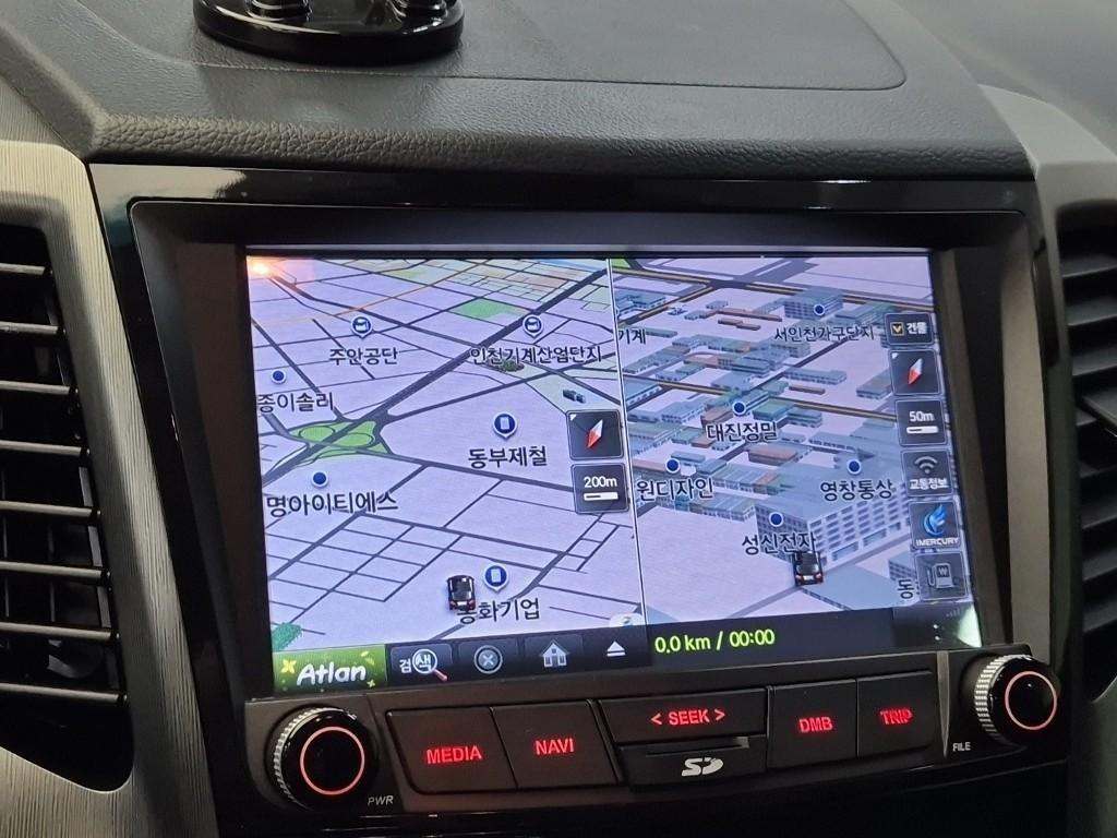 Ssangyong Tivoli 2018 Negro - Importación desde Corea - HF Imports Iquique - Foto 13