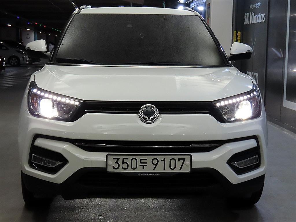 Ssangyong Tivoli - Vista 2