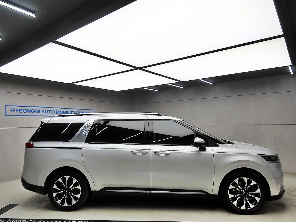 KIA Carnival - Vista 2