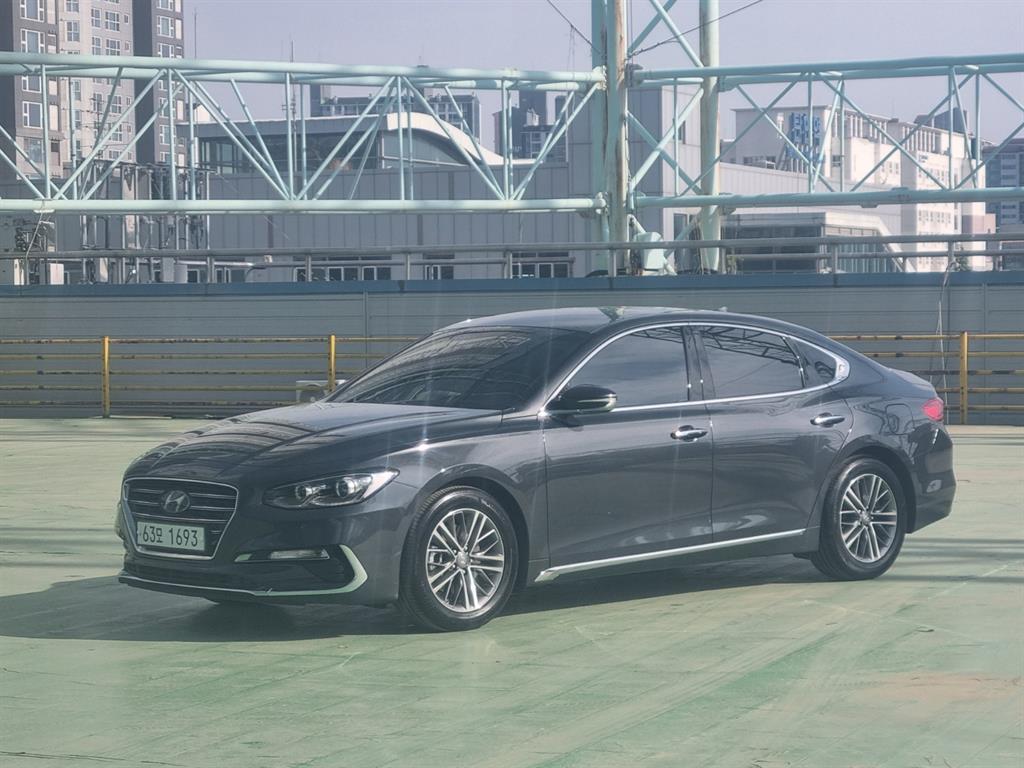 HYUNDAI Grandeur 2018 Gris - Importación desde Corea - HF Imports Iquique - Foto 1