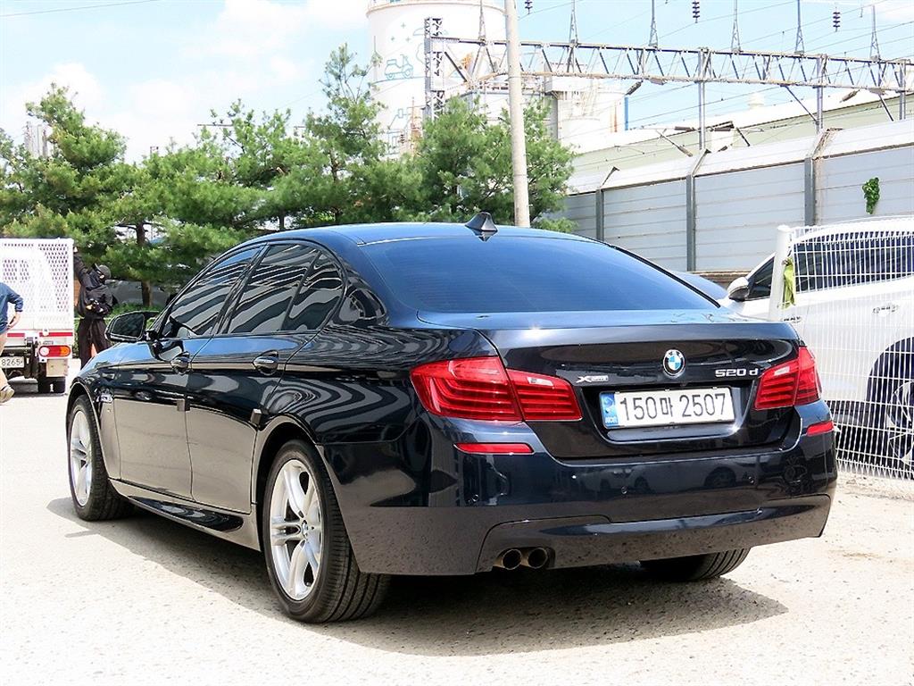 BMW 5 Series - Vista 3