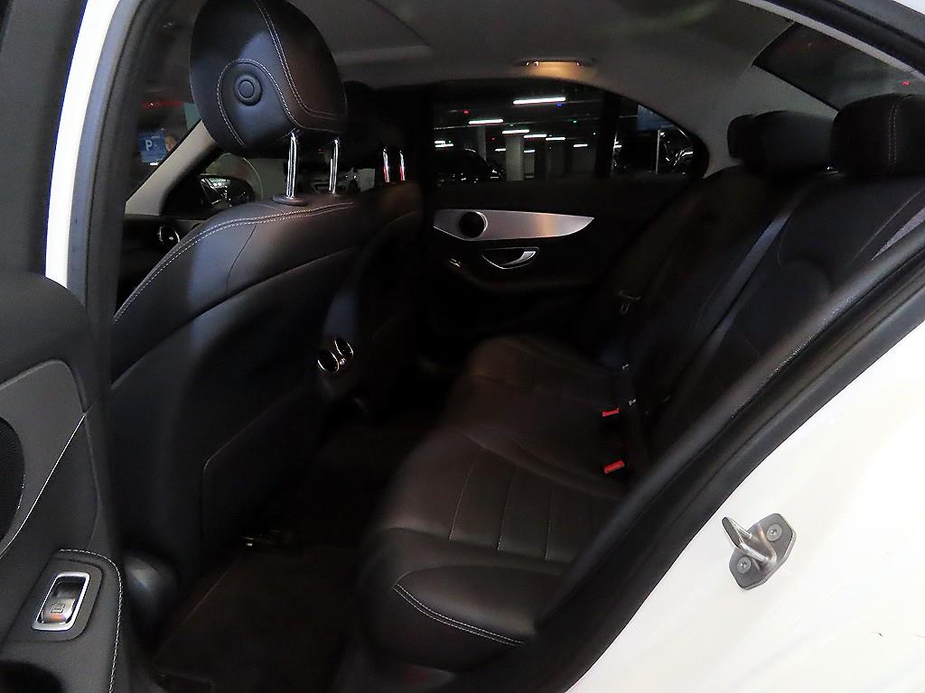 Mercedes Benz C Class - Vista 7