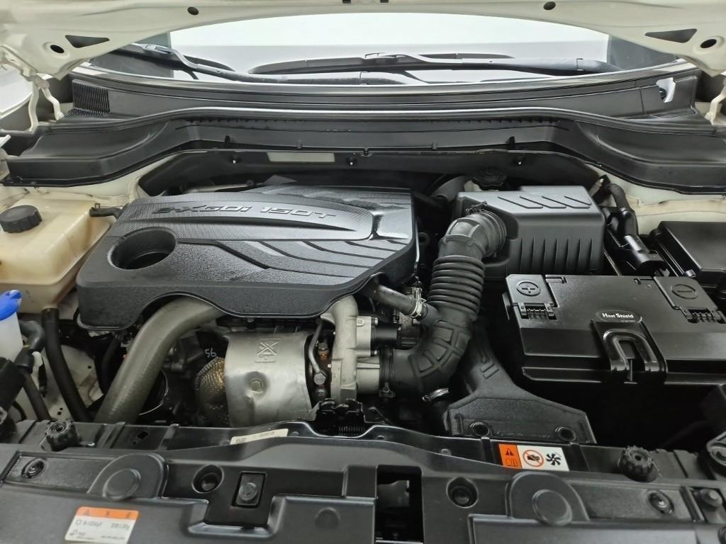 Ssangyong Tivoli - Vista 5