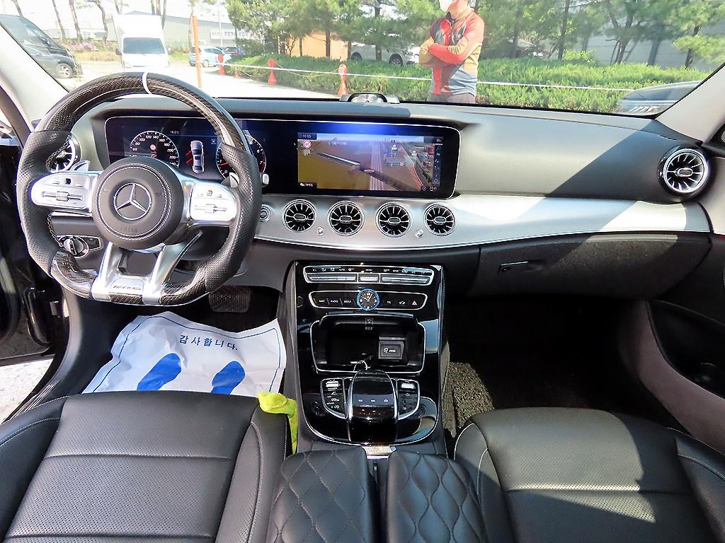 Mercedes Benz E class - Vista 7