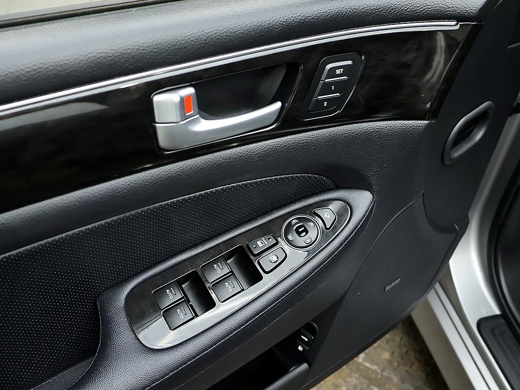 HYUNDAI Genesis 2013 Gris - Importación desde Corea - HF Imports Iquique - Foto 13