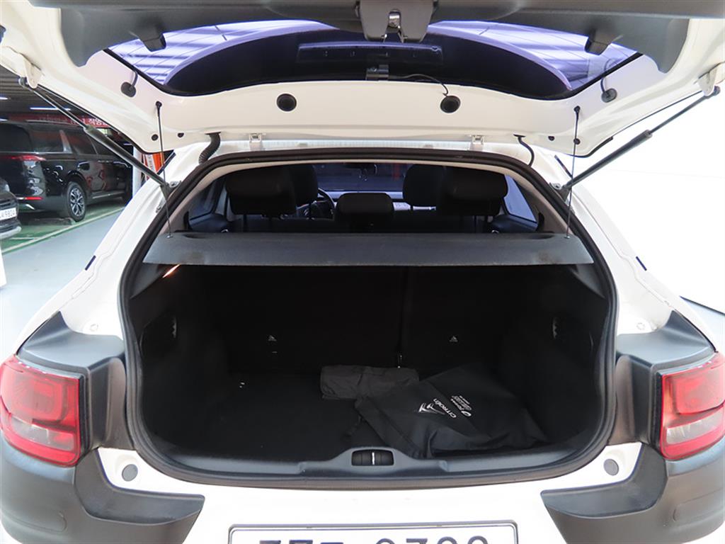 Citroen C4 2017 Blanco - Importación desde Corea - HF Imports Iquique - Foto 18