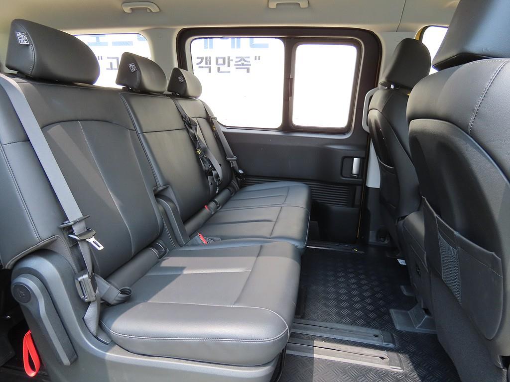 HYUNDAI Staria - Vista 7
