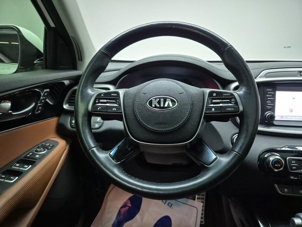 KIA Sorento - Vista 9