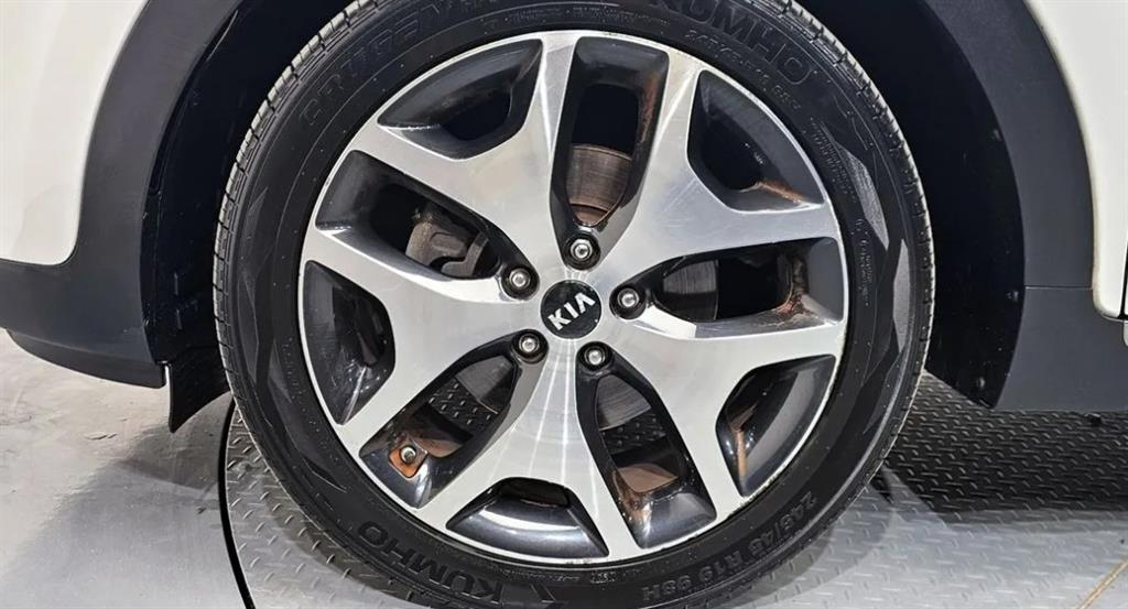 KIA Sportage - Vista 5