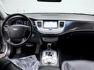 HYUNDAI Genesis - Vista 10