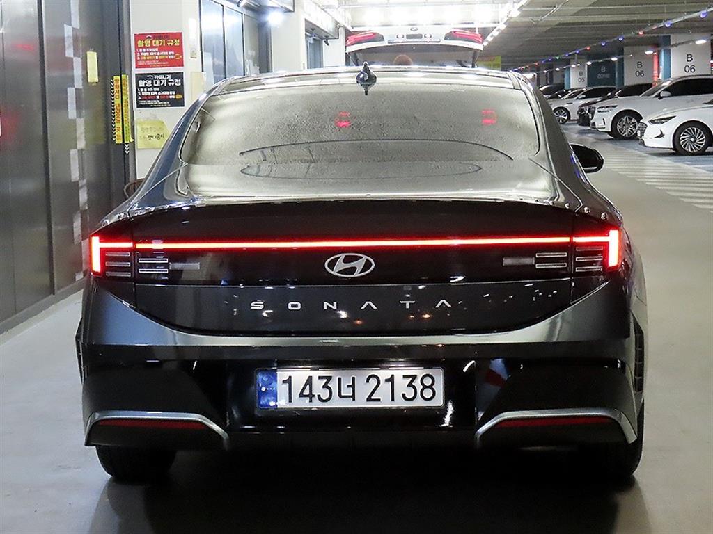 HYUNDAI Sonata - Vista 5