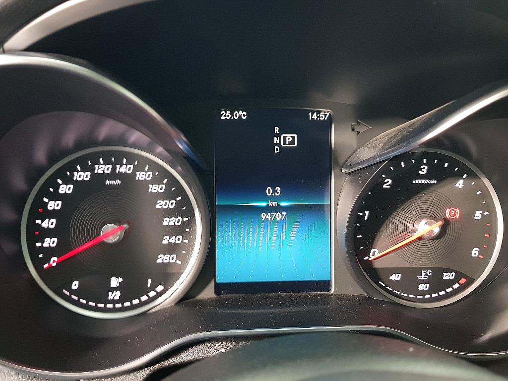 Mercedes Benz C Class - Vista 7