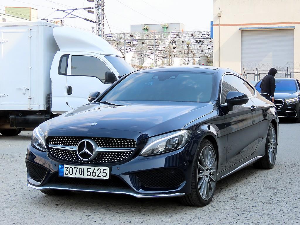 Mercedes Benz C Class - Vista 2
