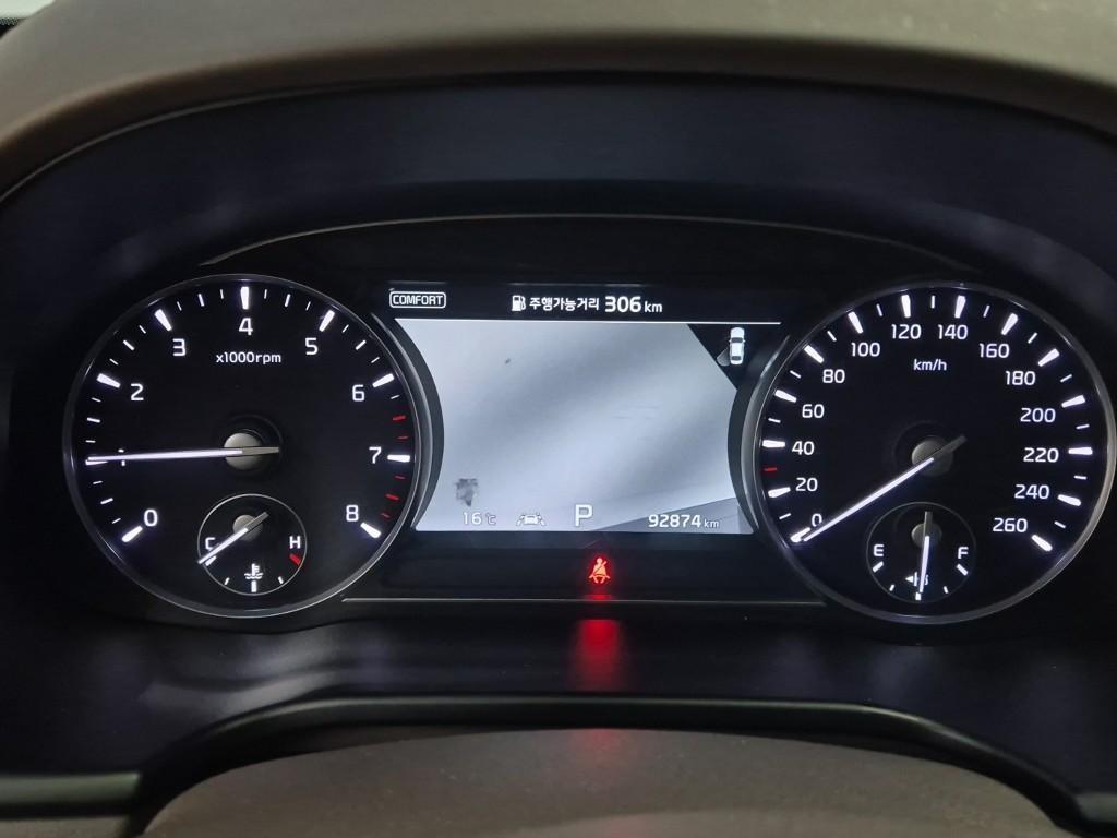KIA K9 - Vista 6