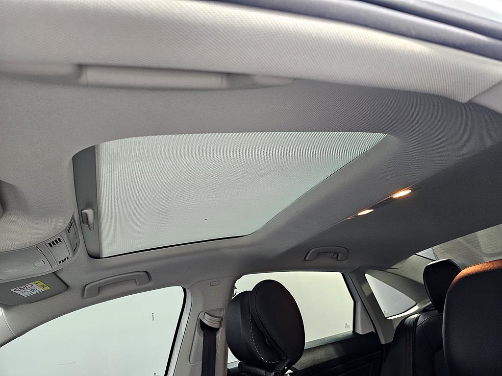 Volkswagen Jetta - Vista 9