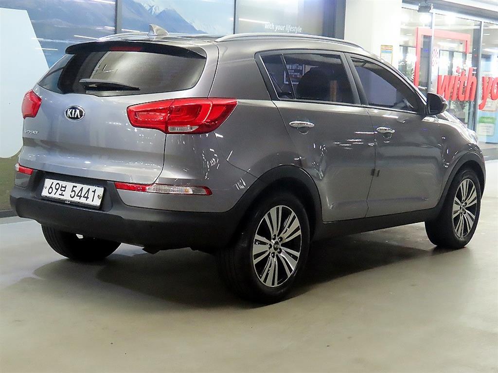 KIA Sportage - Vista 4