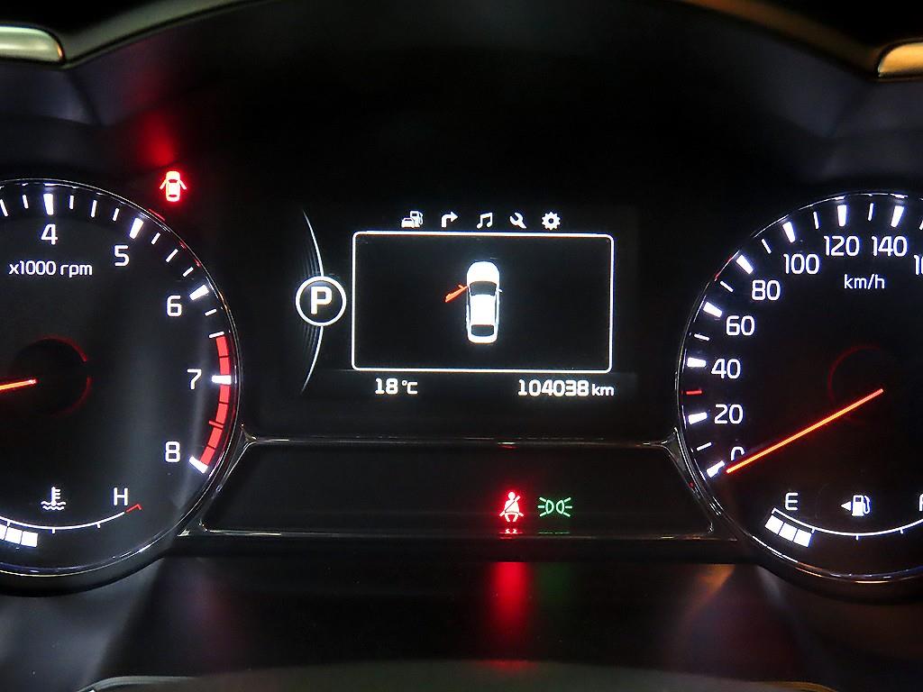 KIA K5 - Vista 9