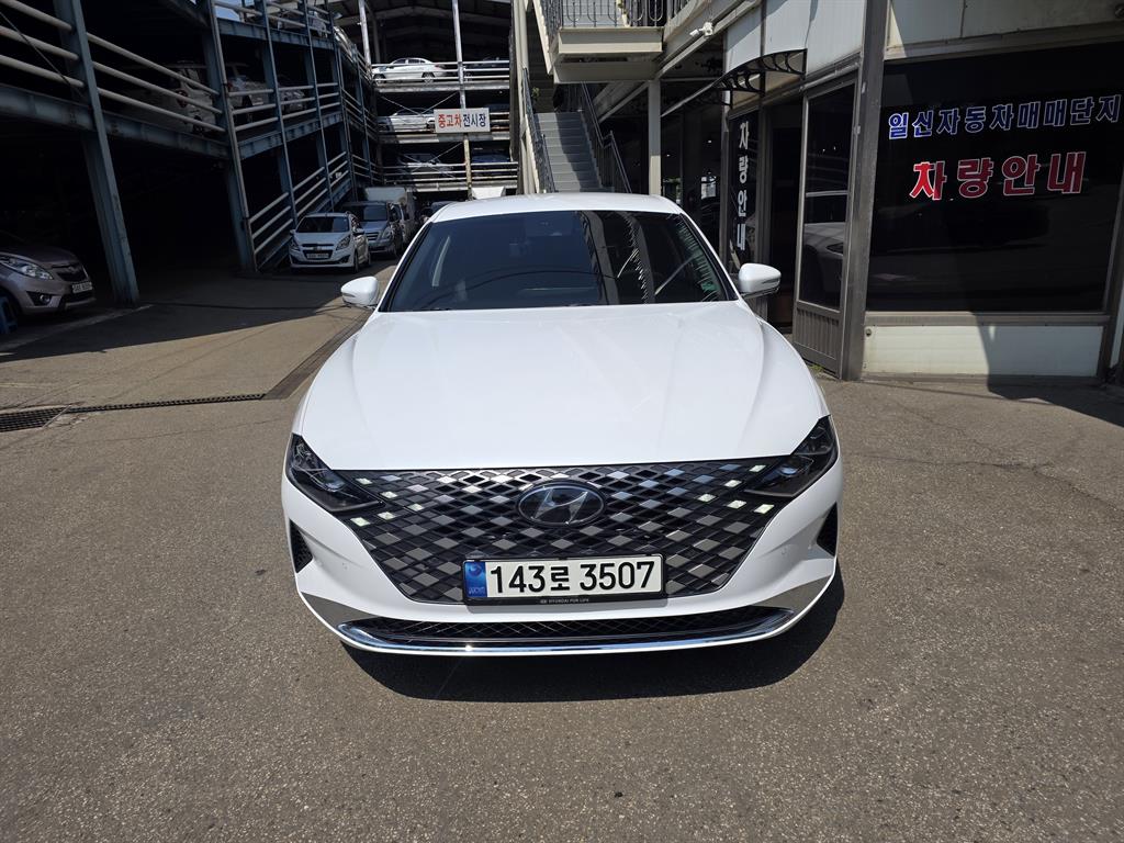 HYUNDAI Grandeur 2022 Blanco - Importación desde Corea - HF Imports Iquique - Foto 1