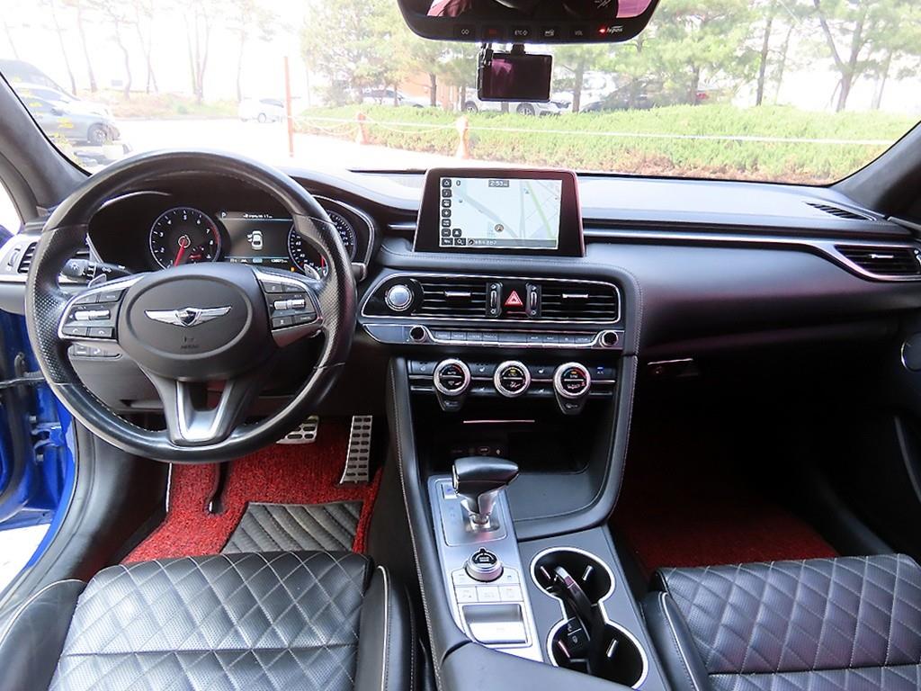 Genesis G70 - Vista 7