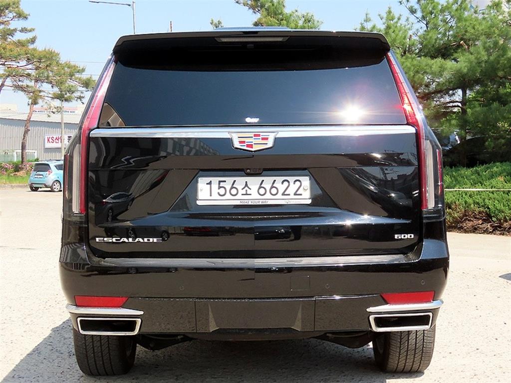 Cadillac Escalade - Vista 4