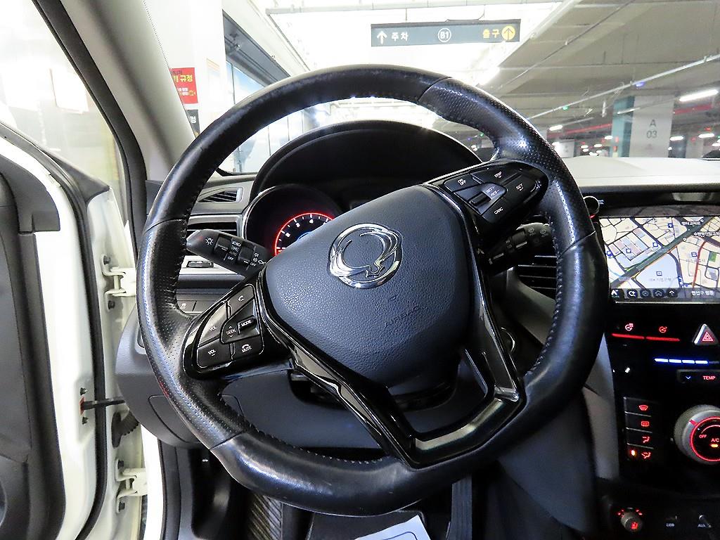 Ssangyong Tivoli - Vista 8