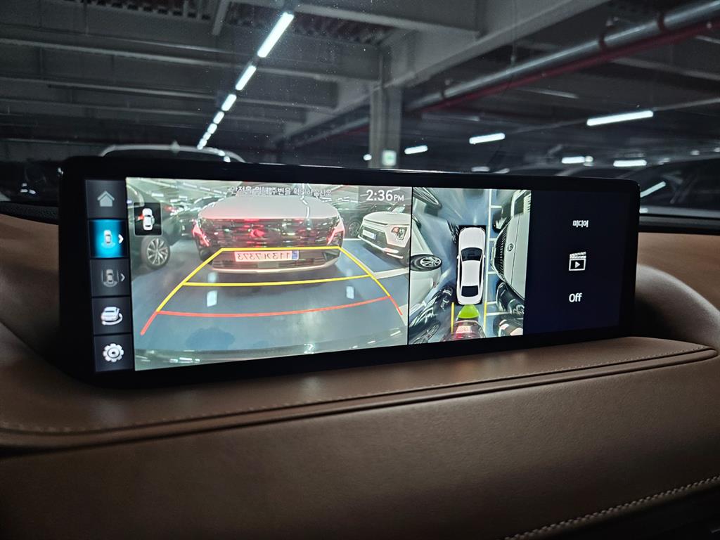 Genesis G80 - Vista 10