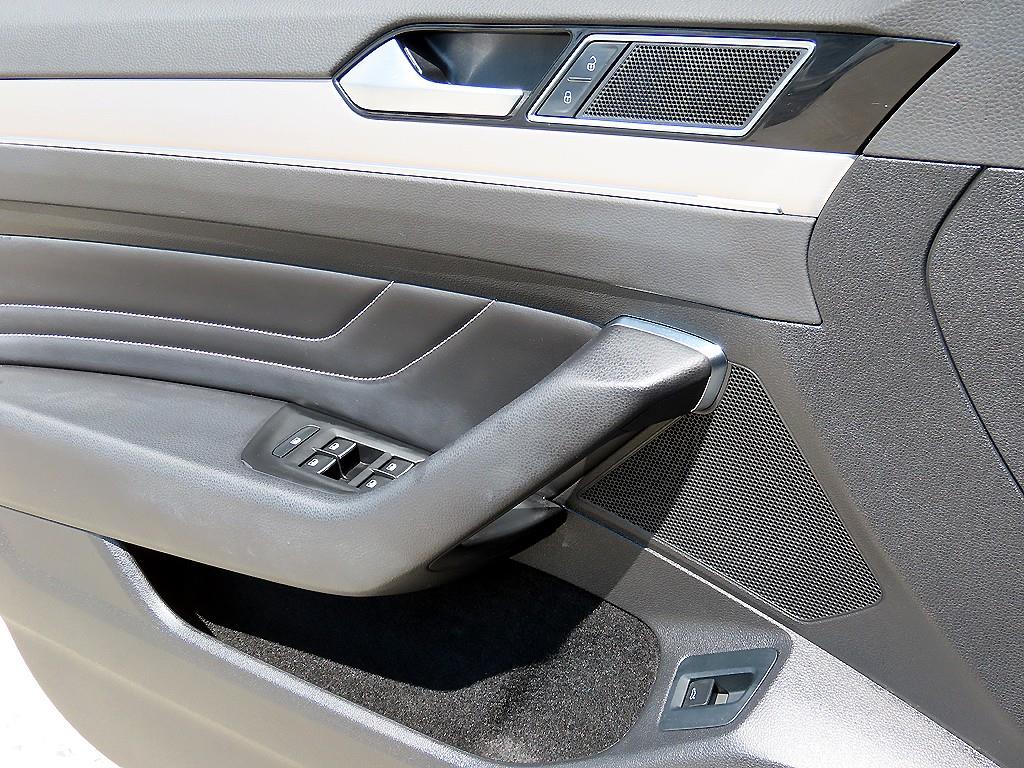 Volkswagen Passat - Vista 12