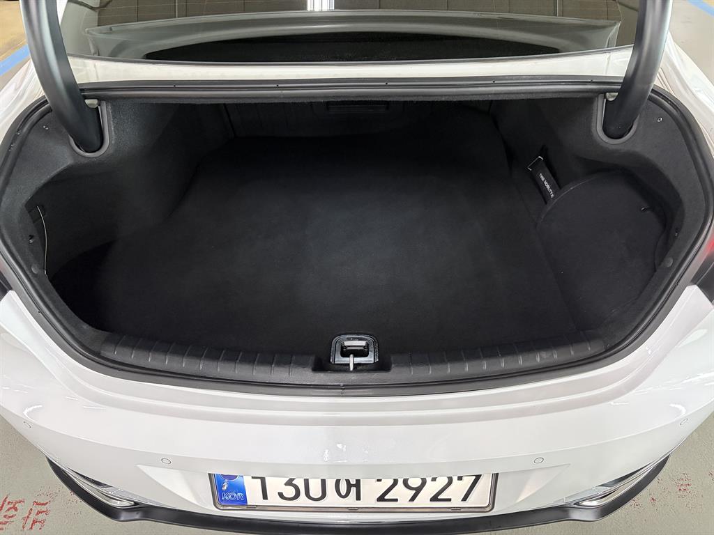 HYUNDAI Grandeur - Vista 8
