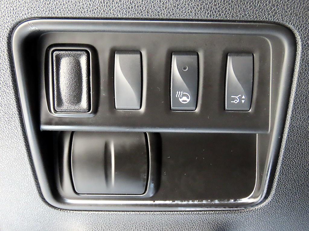 SAMSUNG QM6 - Vista 12