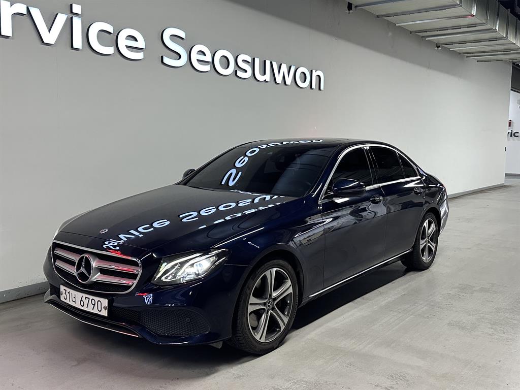 Mercedes Benz E class 2019 Azul - Importación desde Corea - HF Imports Iquique - Foto 1