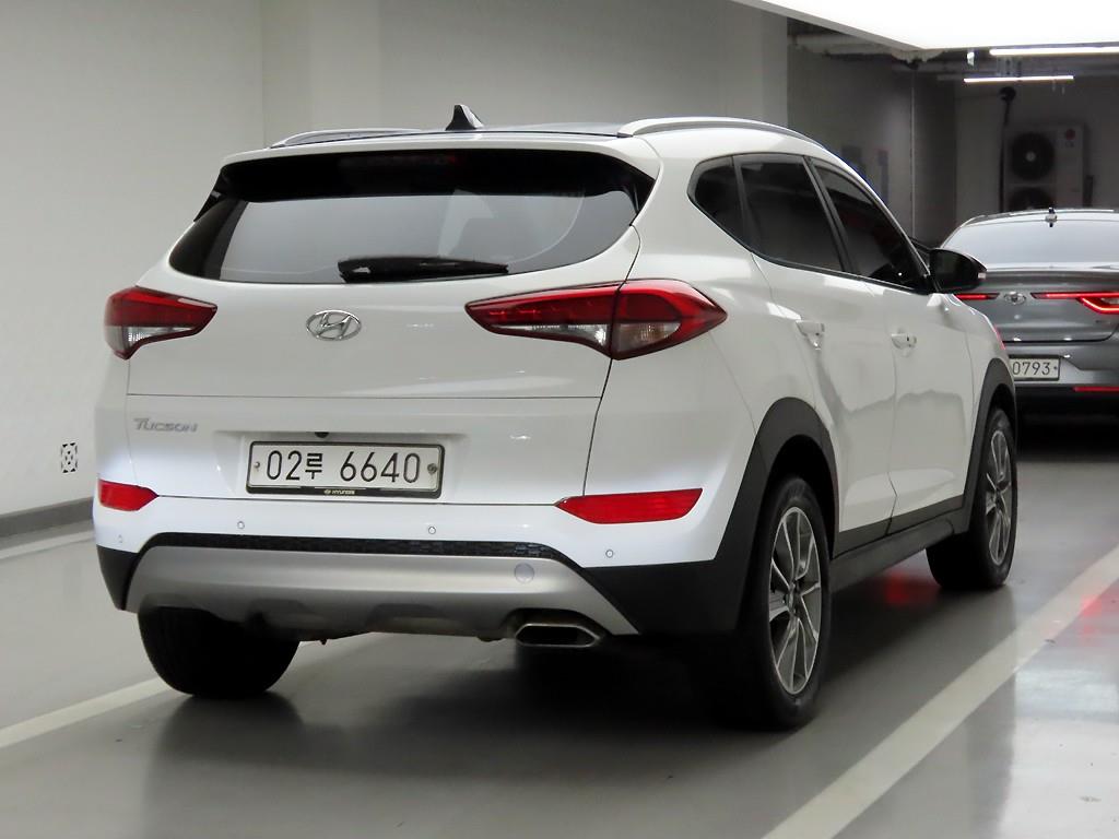 HYUNDAI Tucson - Vista 3