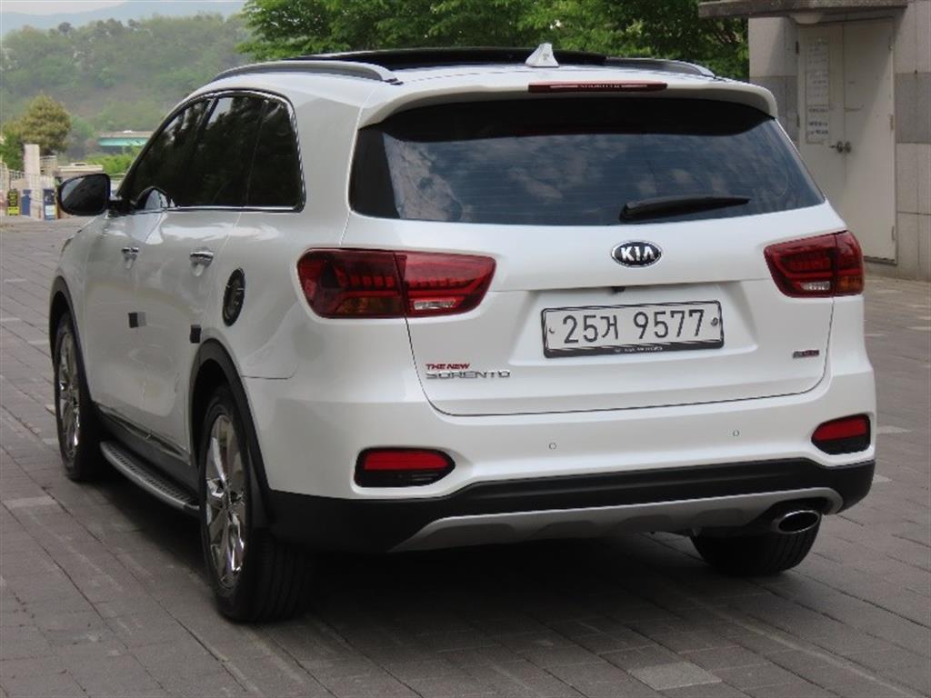 KIA Sorento - Vista 7