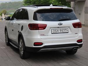 KIA Sorento - Vista 8