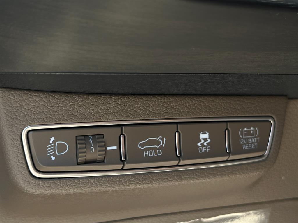 KIA K8 - Vista 6